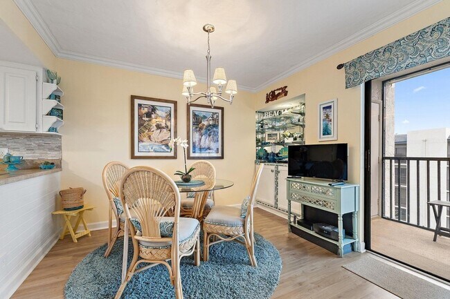 Building Photo - 1605 S US Hwy 1