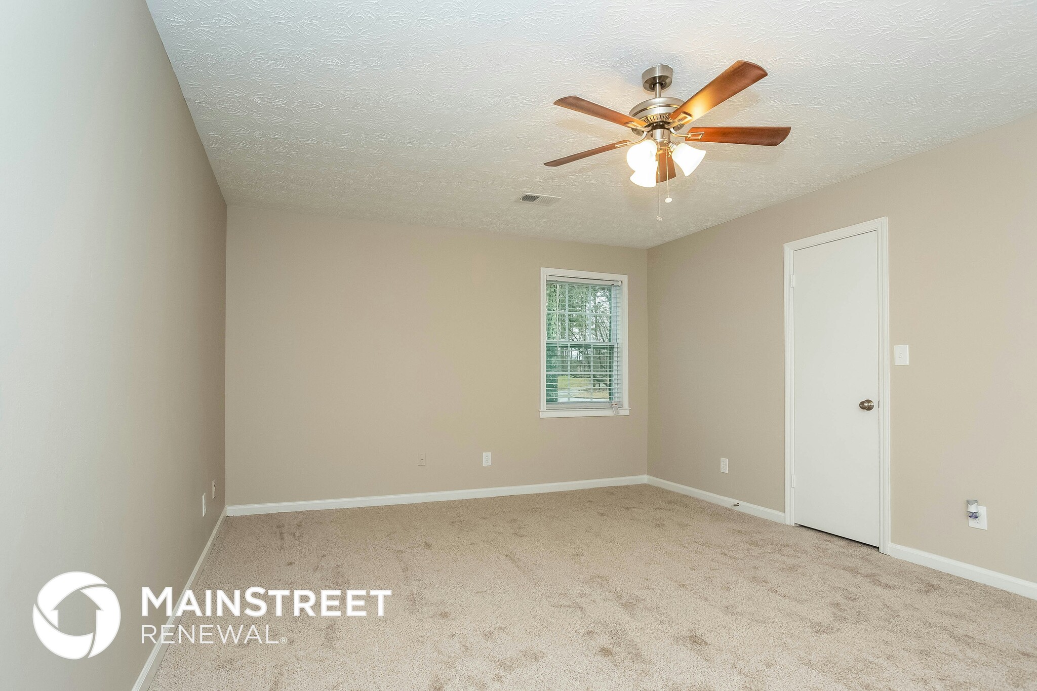 Building Photo - 5845 Bearing Way