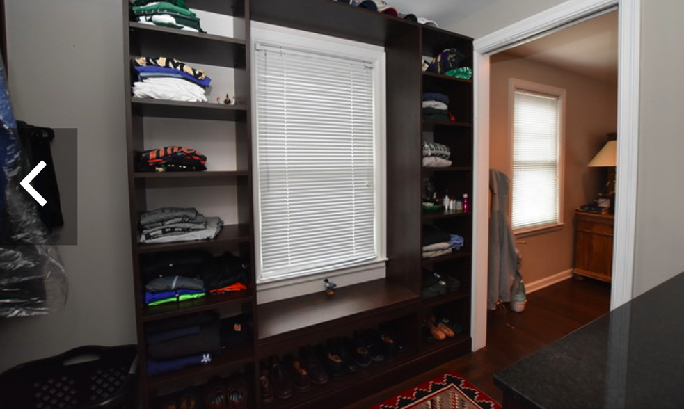 Walk-in Closet - 995 Henrietta St