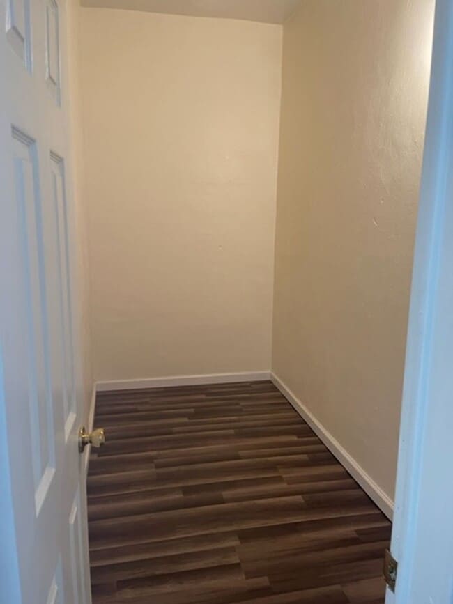 Building Photo - WILLOUGHBY BEACH / NAVAL BASE AREA FOR RENT!!