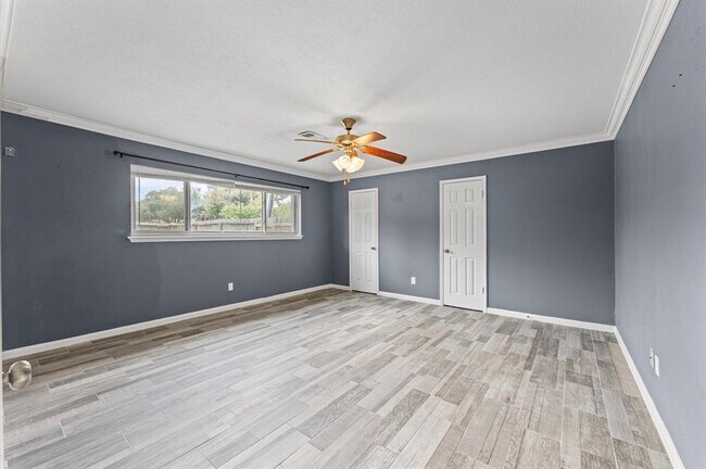 Building Photo - 427 Whitecap Dr