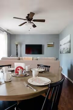 Building Photo - 3518 E Richmond Rd