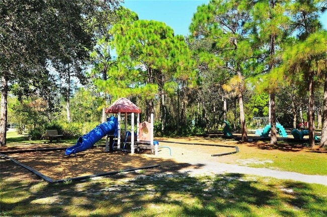 Building Photo - 4224 Central Sarasota Pkwy