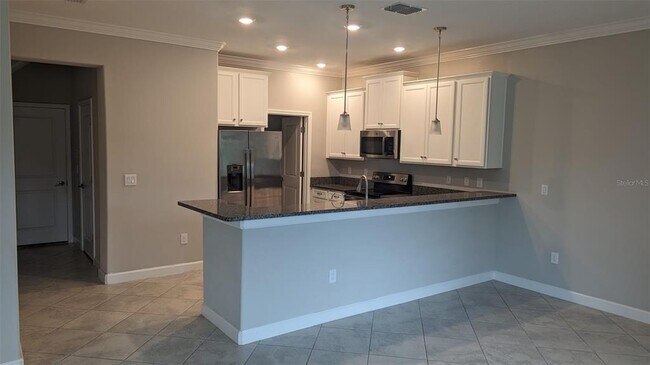 Building Photo - 1384 White Fox Run