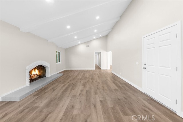 Building Photo - 596 Vista Rambla