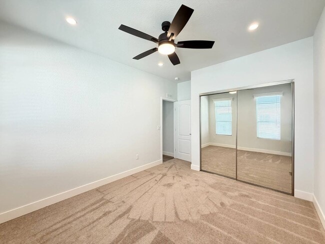 Building Photo - 41 Spruce Via