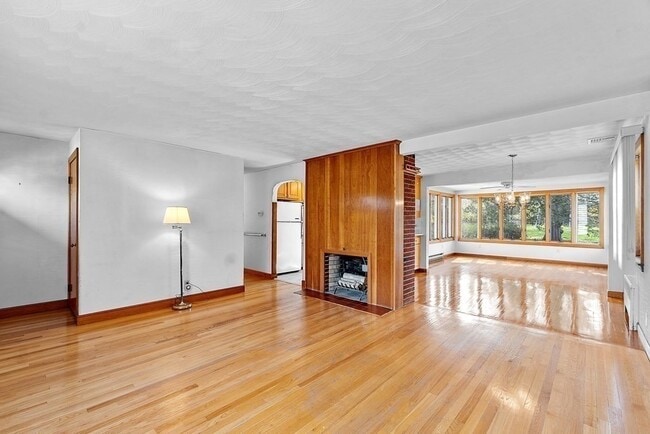 Building Photo - 3 Melo Rd