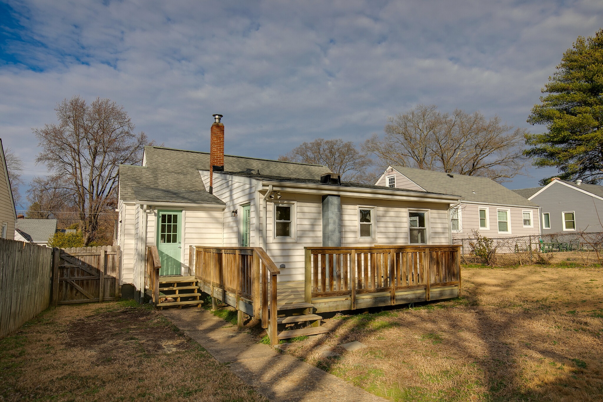 Building Photo - 2629 Dellrose Ave