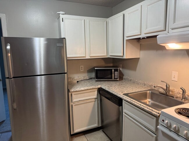 Building Photo - Great 1BR Unit