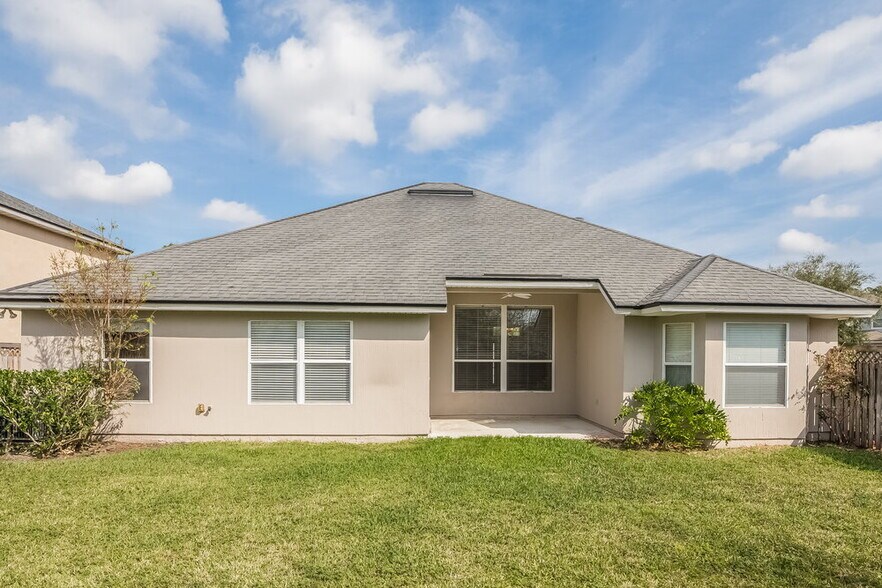 Building Photo - 744 Flowers St