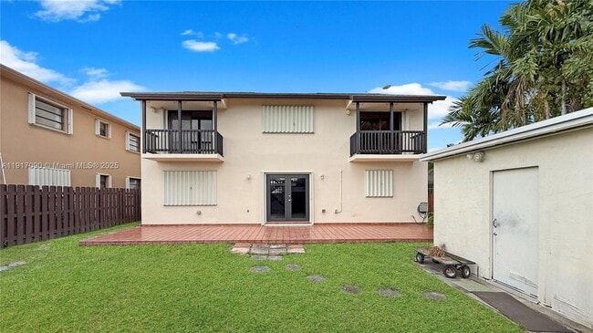 Building Photo - 8877 SW 36th St