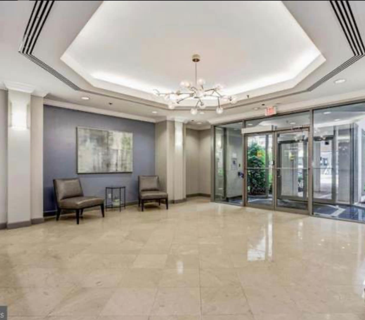 Lobby Entrance - 7500 Woodmont Ave