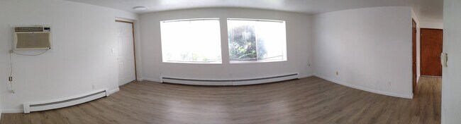 Building Photo - 1117 Cedar Ln