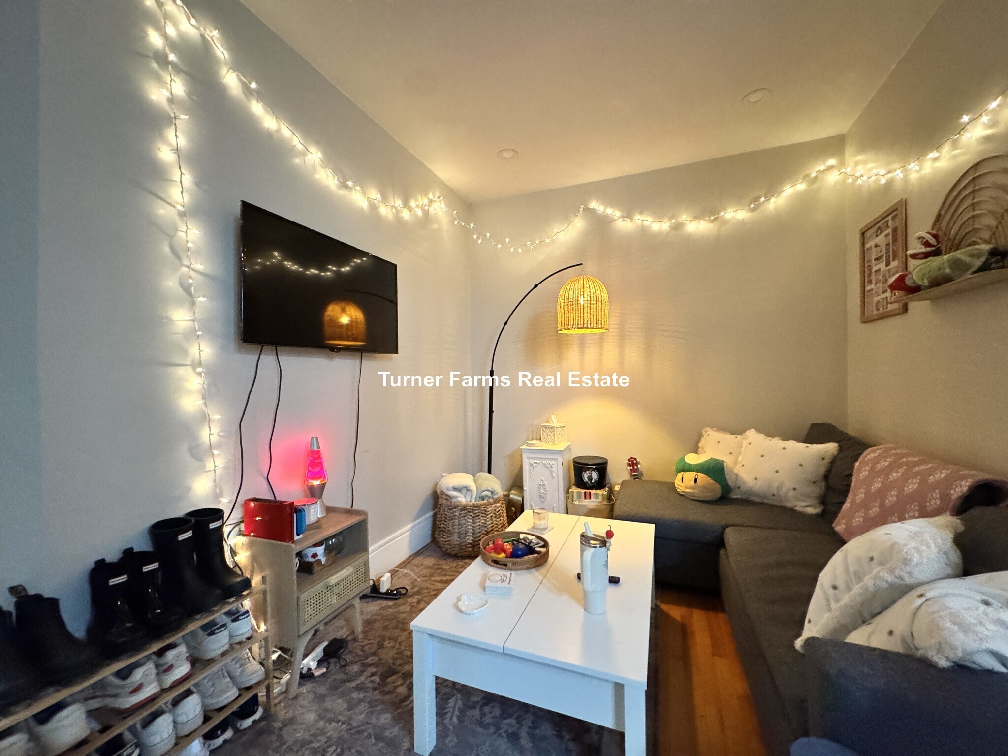 Building Photo - 91 Hudson St