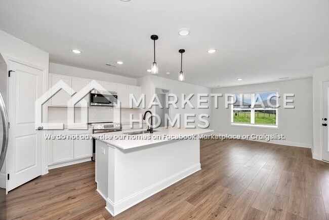 Building Photo - 133 Bella May Ln