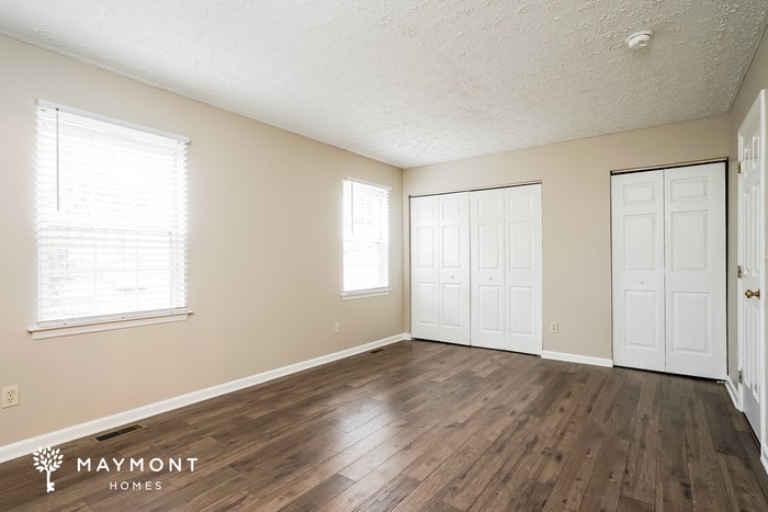 Building Photo - 2717 Midway Park Ct