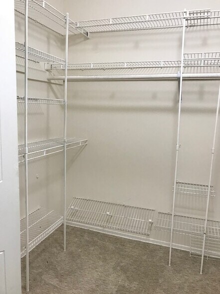 Building Photo - 1828 Camden Ave