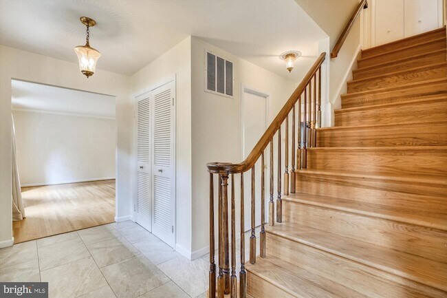 Building Photo - 11200 Powder Horn Dr