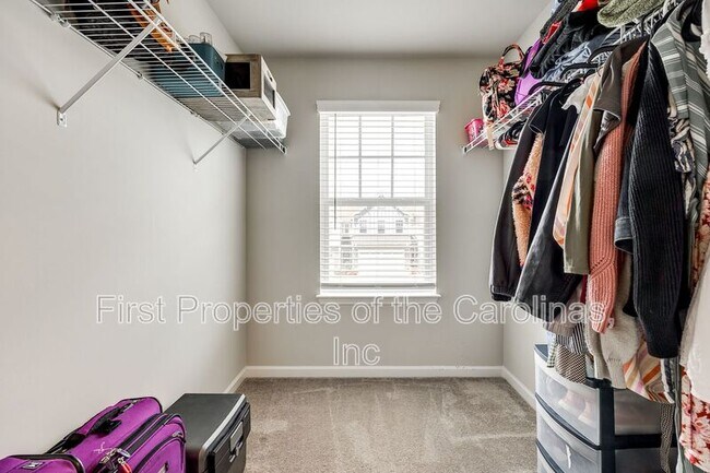 Building Photo - 7545 Hartsfield Dr