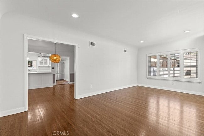 Building Photo - 11147 Hortense St