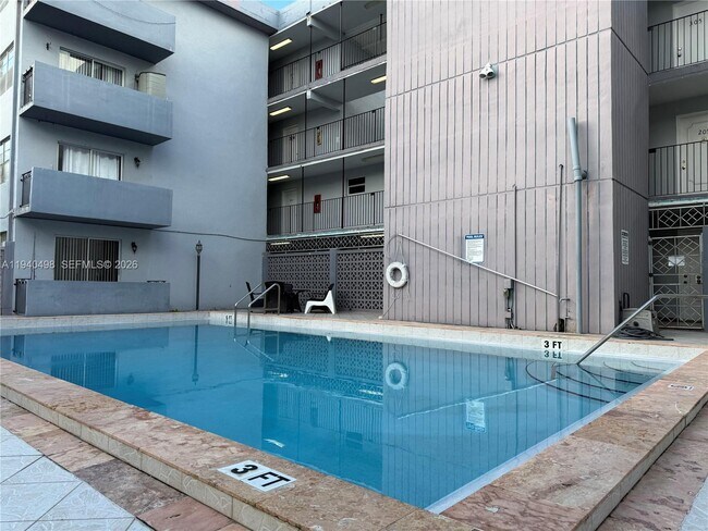 Building Photo - 495 NW 72nd Ave