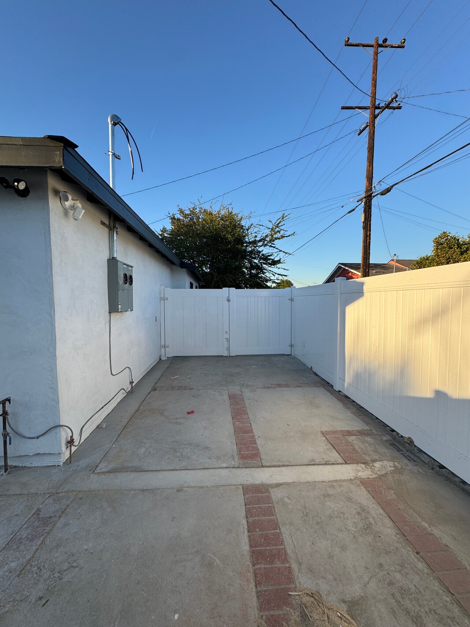 Building Photo - 11720 Utah Ave