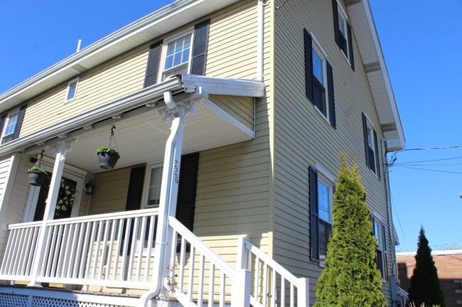 Building Photo - 226 California St