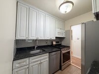 Building Photo - 1029 Kelly St