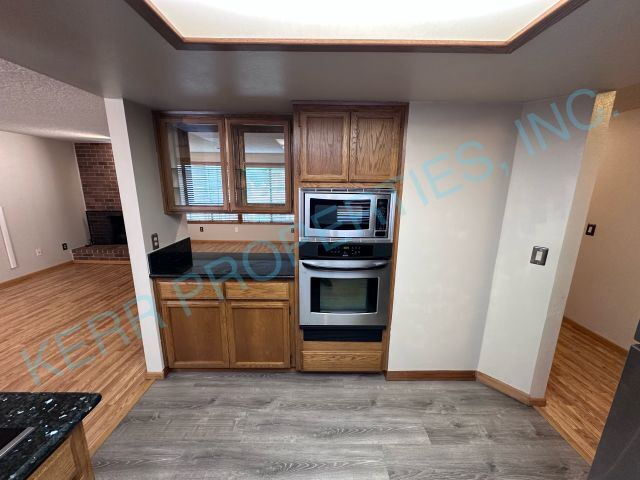 Building Photo - Charming 2-Bedroom / 2-Full Bathroom Condo Retreat in Happy Valley – Cozy Living Awaits!