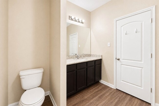 Building Photo - 1602 Kim Loan Dr