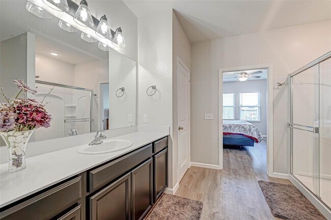 Building Photo - 10145 Pappas Dr