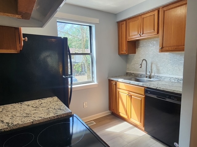 Kitchen - 204 Brookside Ln