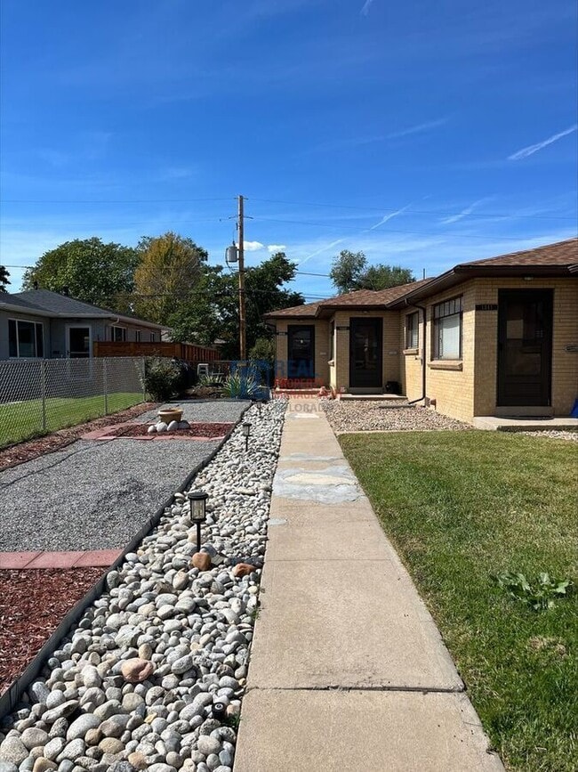 Building Photo - 1343 S Grant St