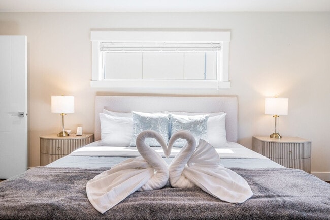 Building Photo - 10404 2nd Pl SW