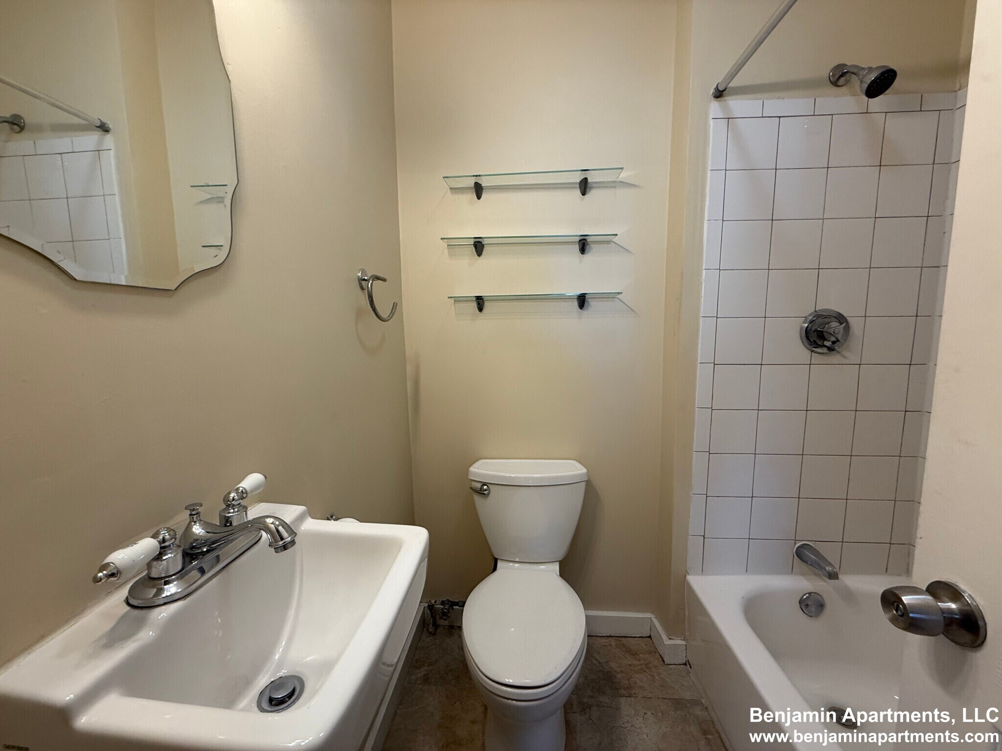 Building Photo - 232 Cambridge St