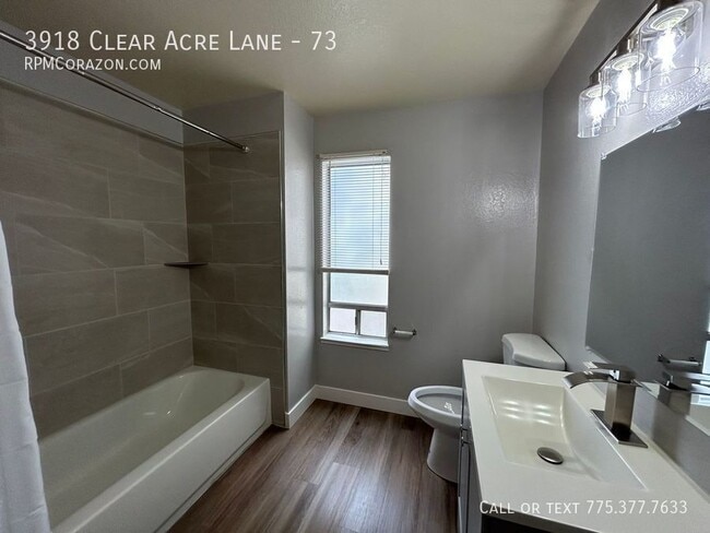 Building Photo - 3918 Clear Acre Ln