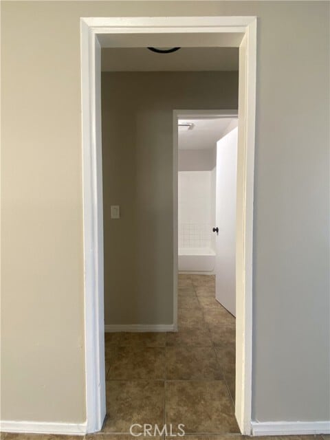 Building Photo - 1023 W 8th St