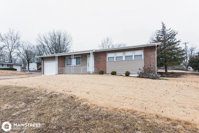 Building Photo - 10401 Trask Dr, Dellwood, MO 63136