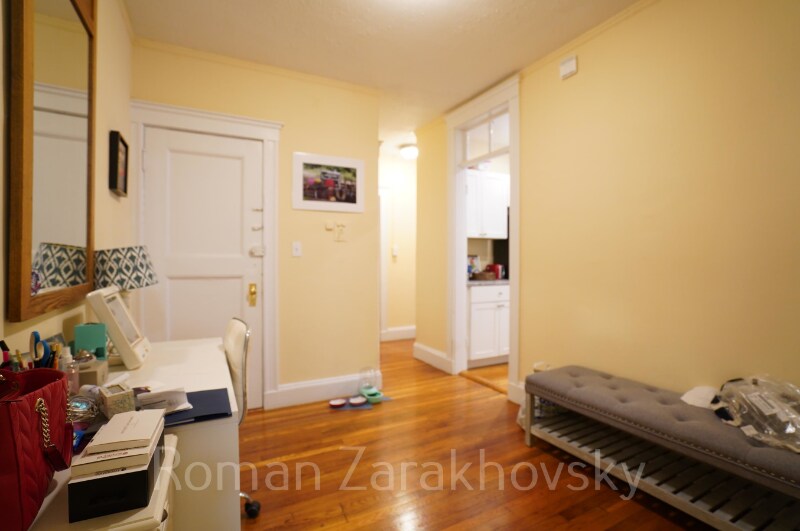 Building Photo - 19 Vinal St