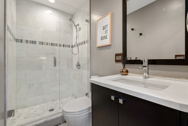 Building Photo - 43 Salcombe St