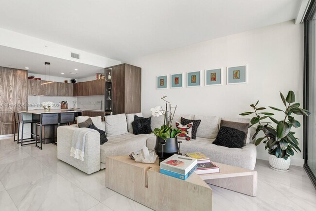 Building Photo - 3131 NE 7th Ave