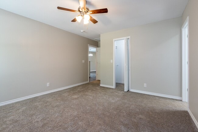 Building Photo - NEW LOW PRICE! 4 Bedroom 2 Bath +updated! ...