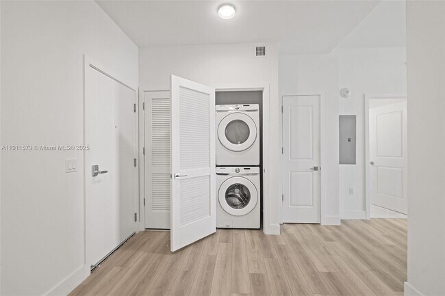 Building Photo - 101 Diplomat Pkwy