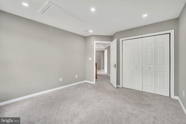 Building Photo - 20195 Hidden Creek Ct