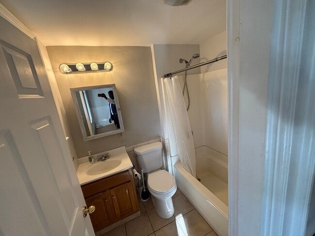 Building Photo - 292 Providence Rd