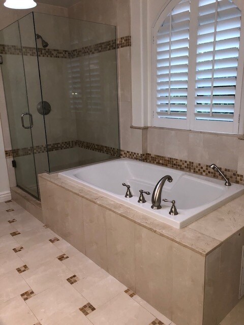 Building Photo - 11582 Moorpark St