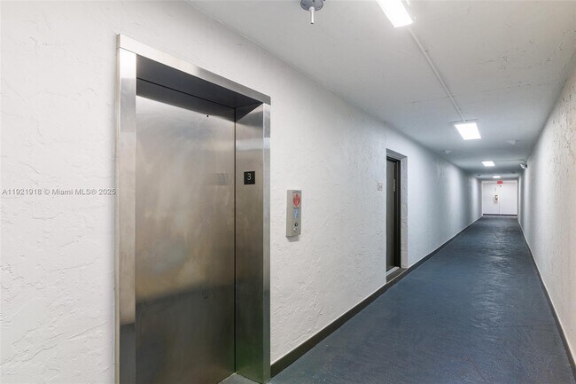 Building Photo - 4804 NW 79th Ave