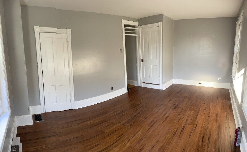 Building Photo - 721 W 2nd Ave