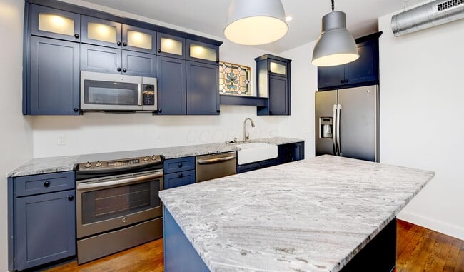 Building Photo - 65 S 5th St