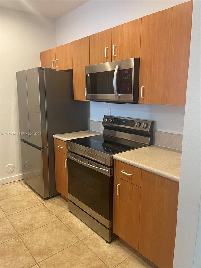 Building Photo - 942 NE 42nd Pl